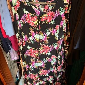 Elegant Black Floral Women's Tunic